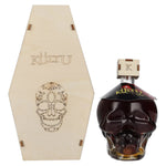 Kultu Ginja Cherry Liquor 18% vol. 0,7l dans une caisse en bois